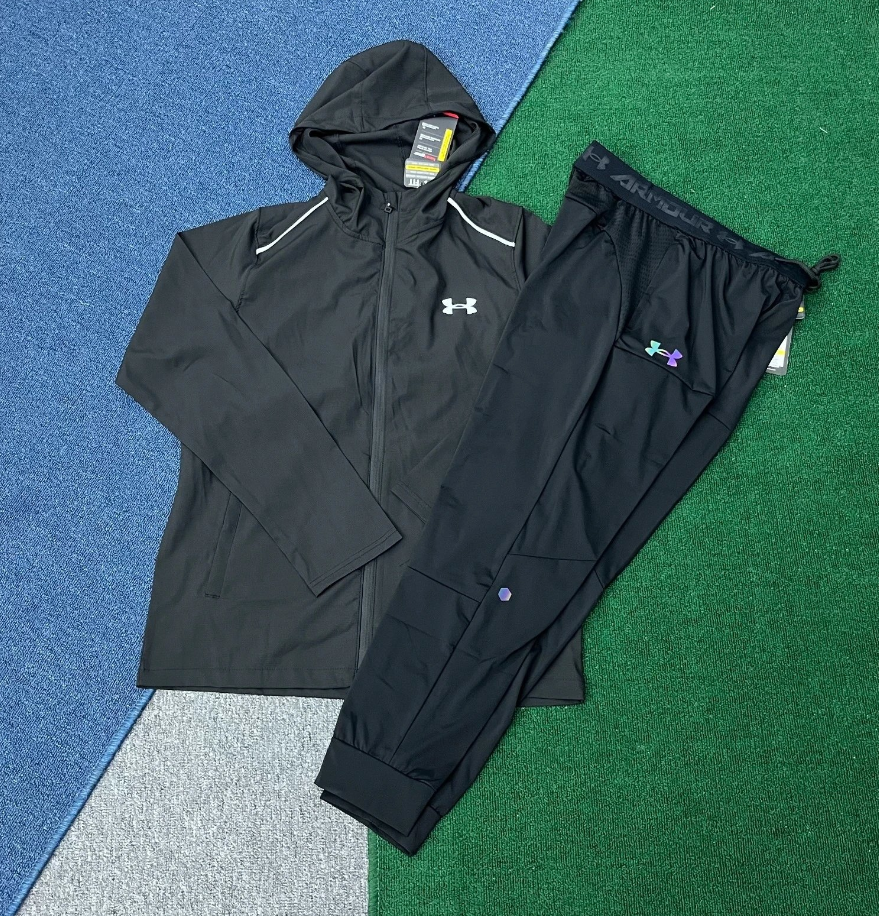 Under Armour Reflective Hooded Quick-Dry Set