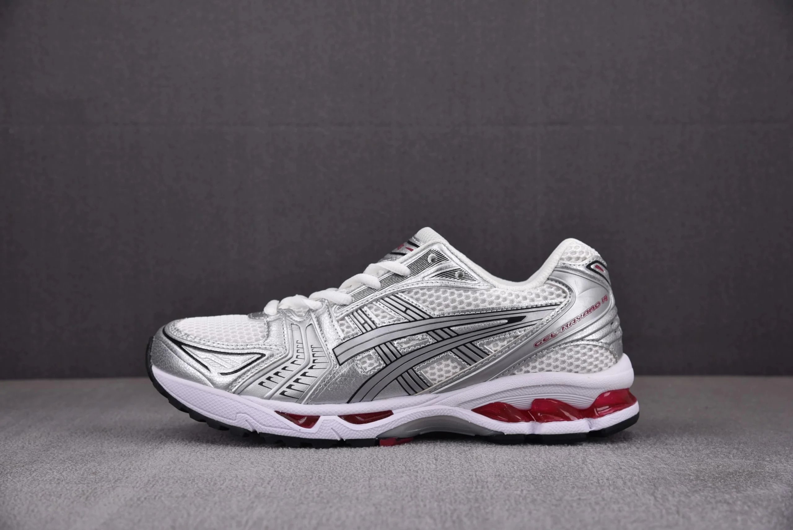 Silver White Red 1201A019-104