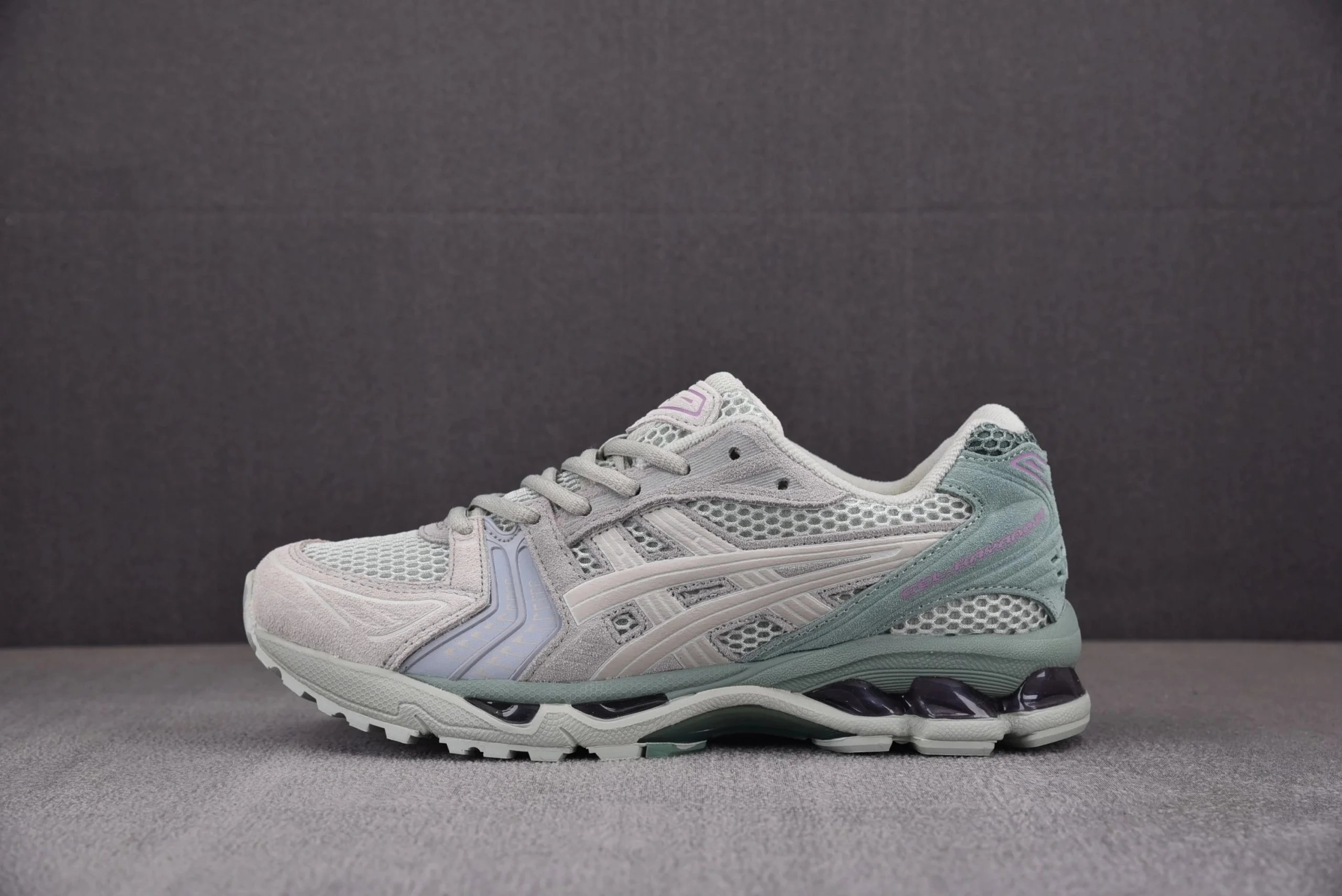 Gray White Green 1201A161-023