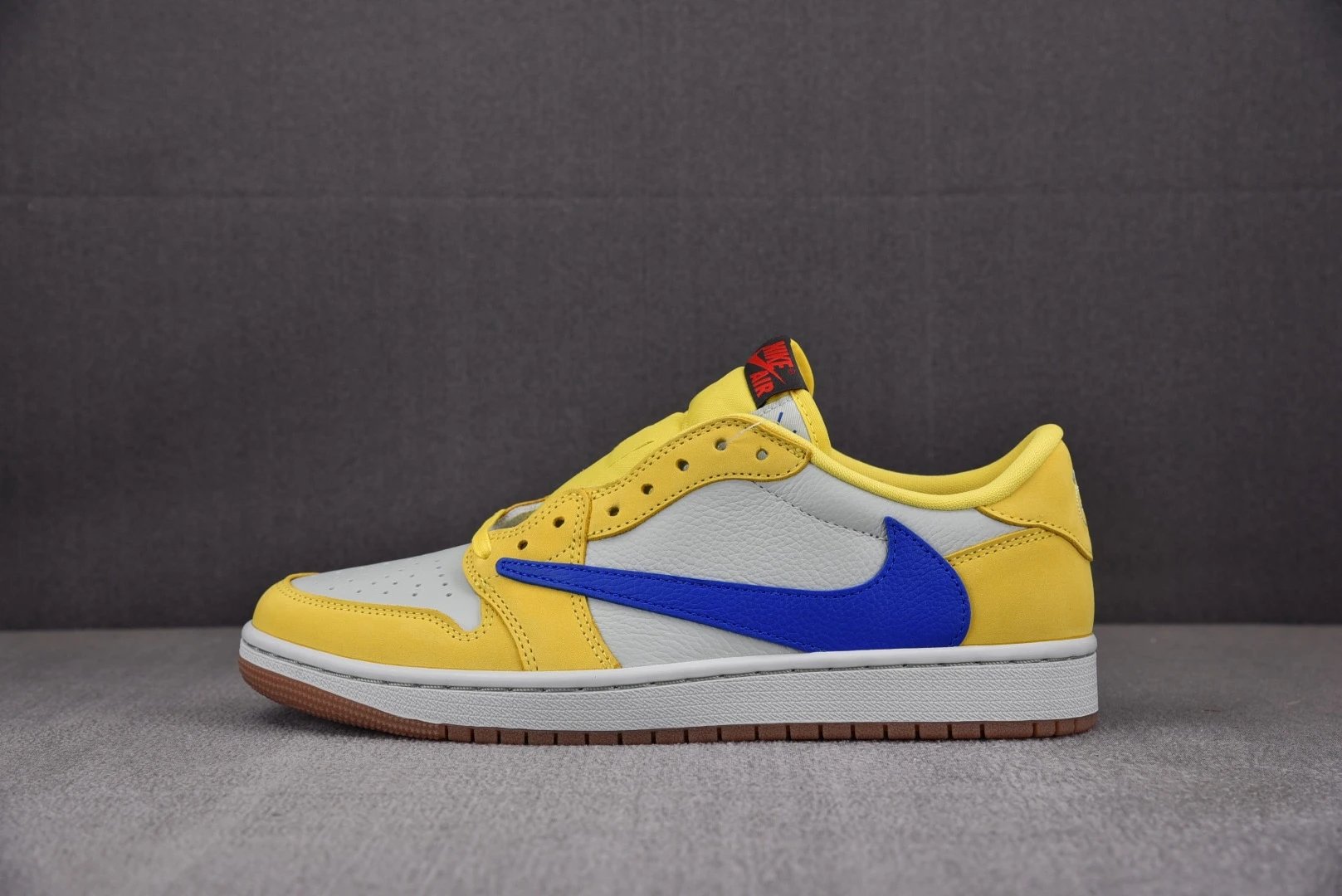 Canary Light yellow DZ4137-700