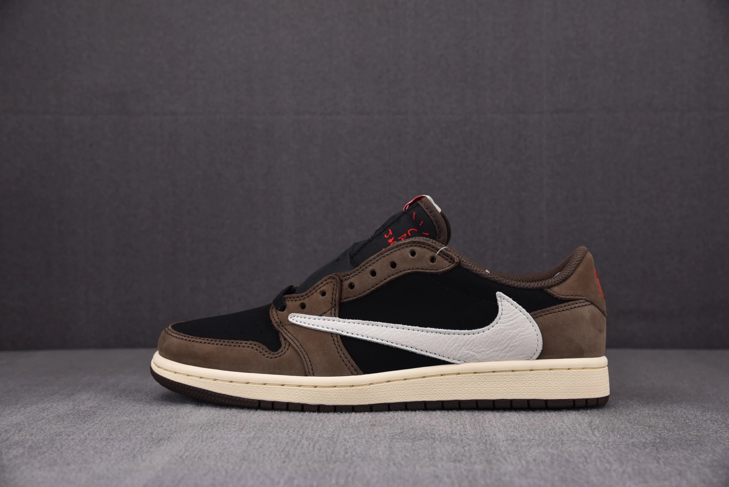 Dark Brown CQ4277-001