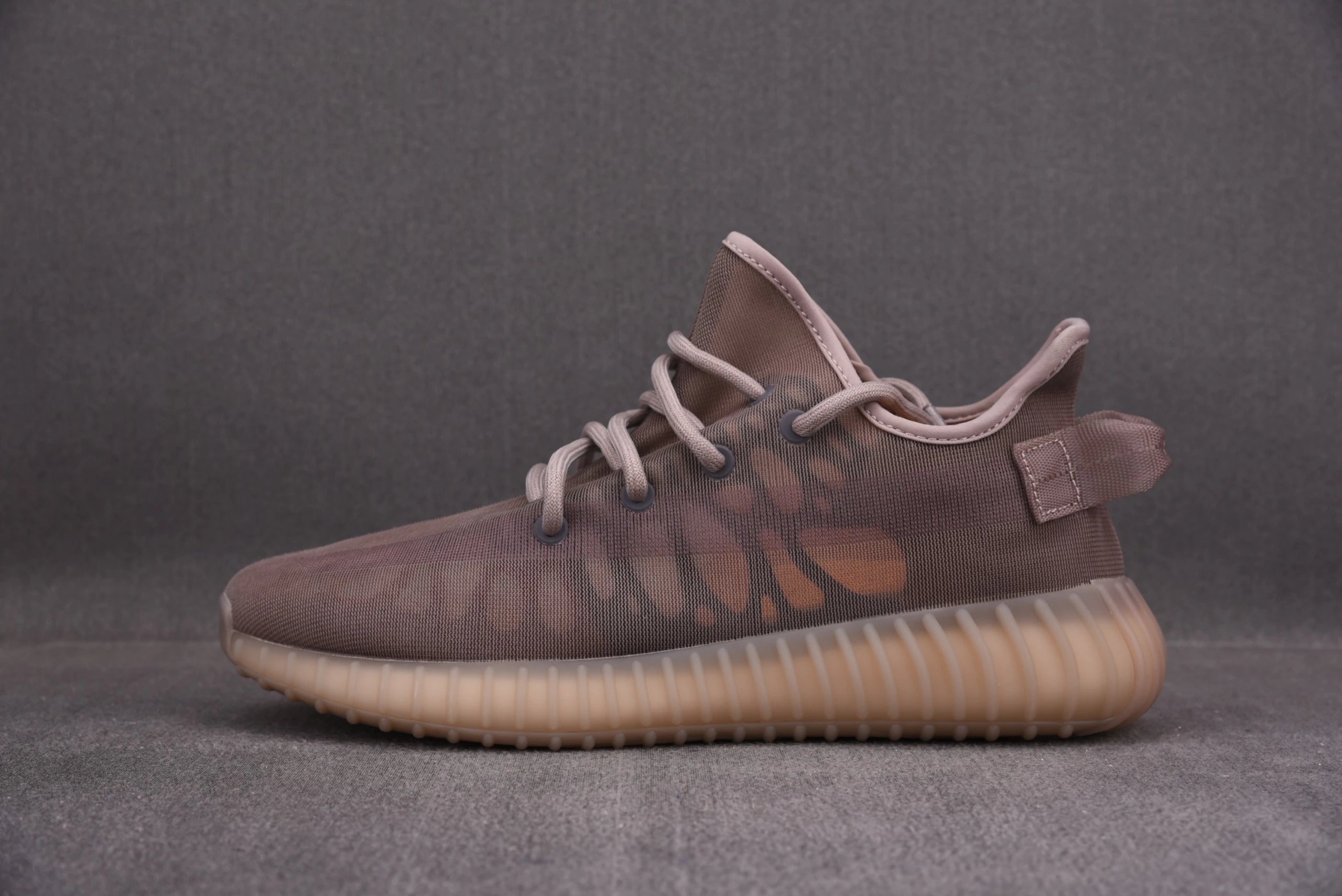Misty Brown GW2871