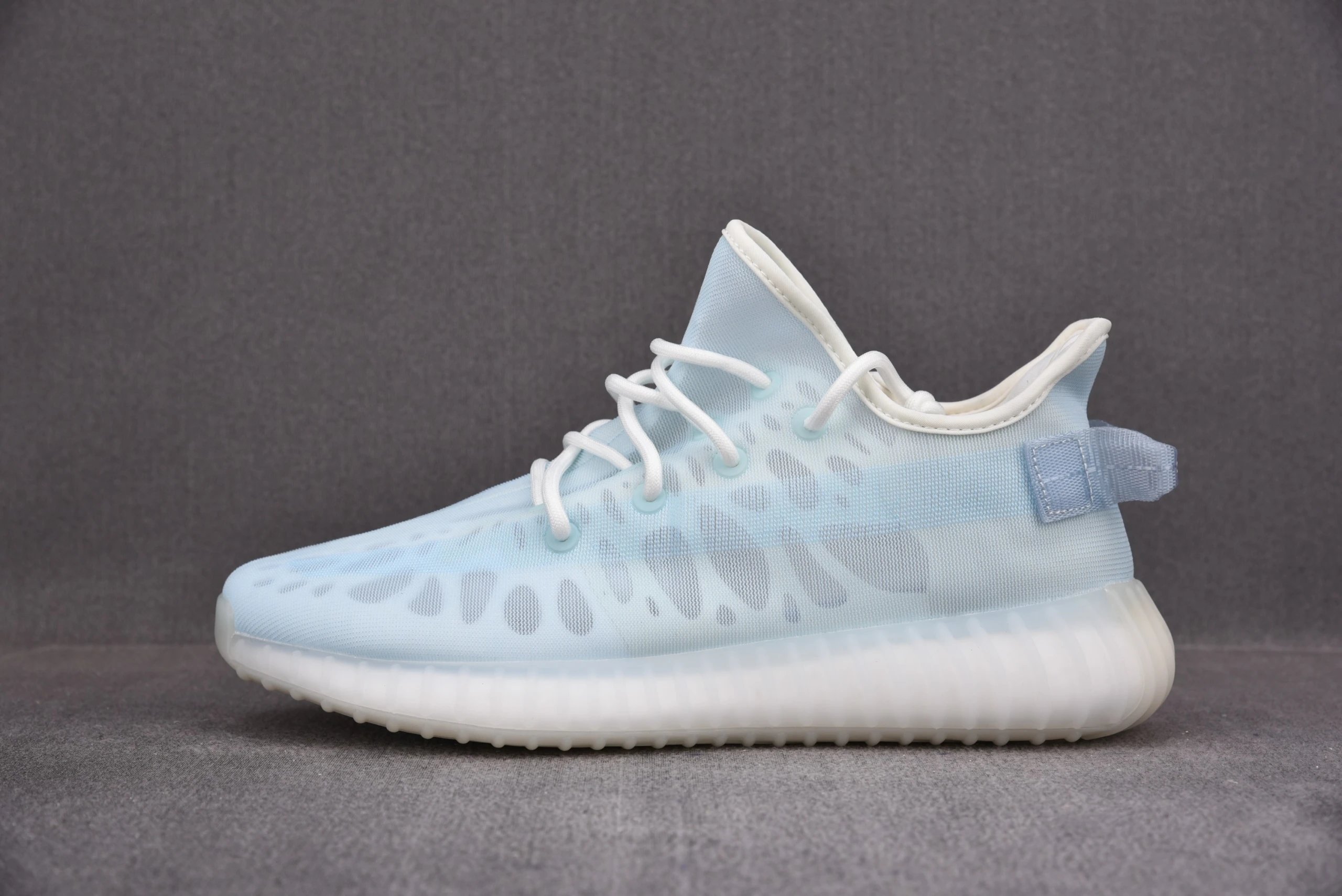 Ice Blue GW2869