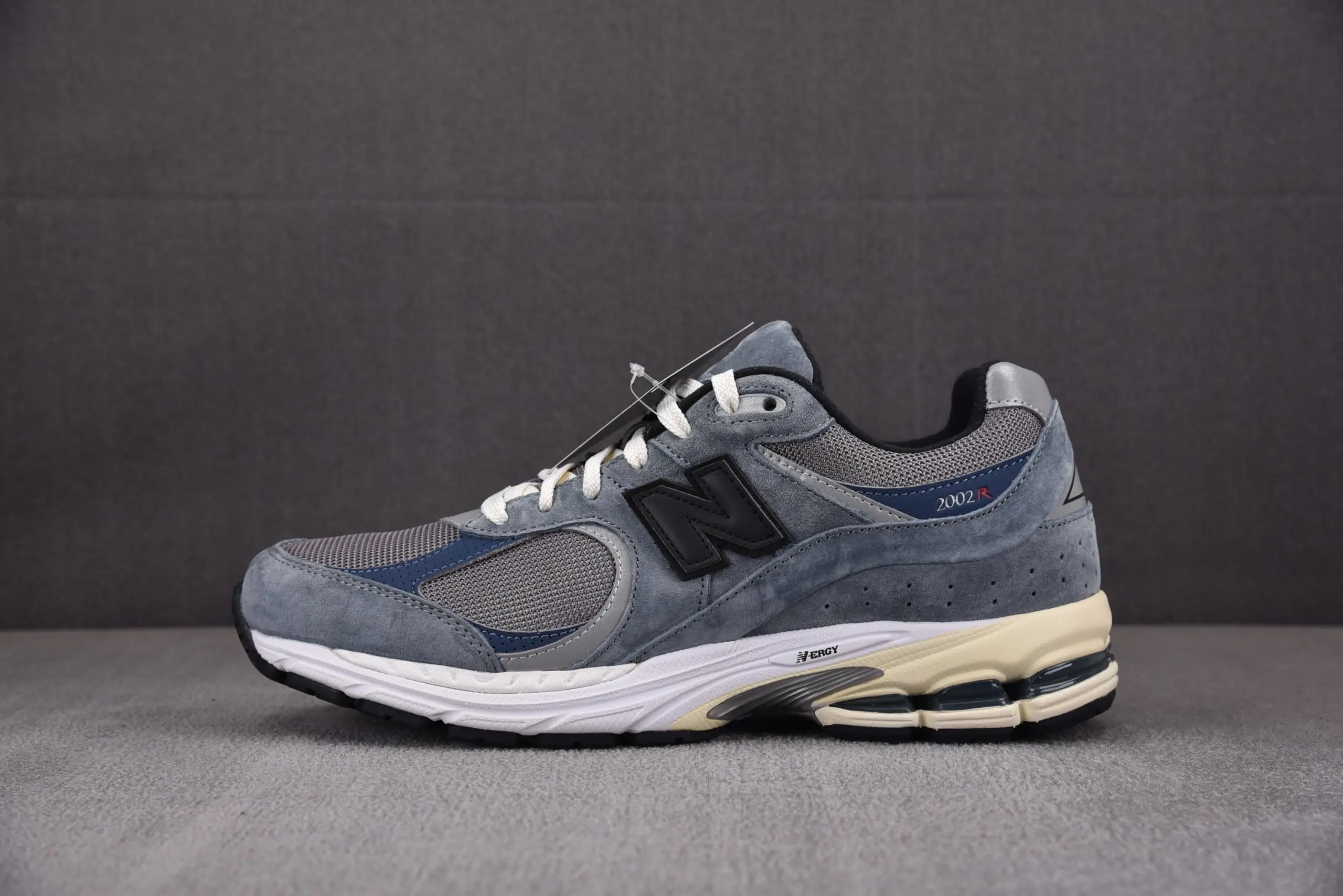 JJJJound x New Balance M2002RU2