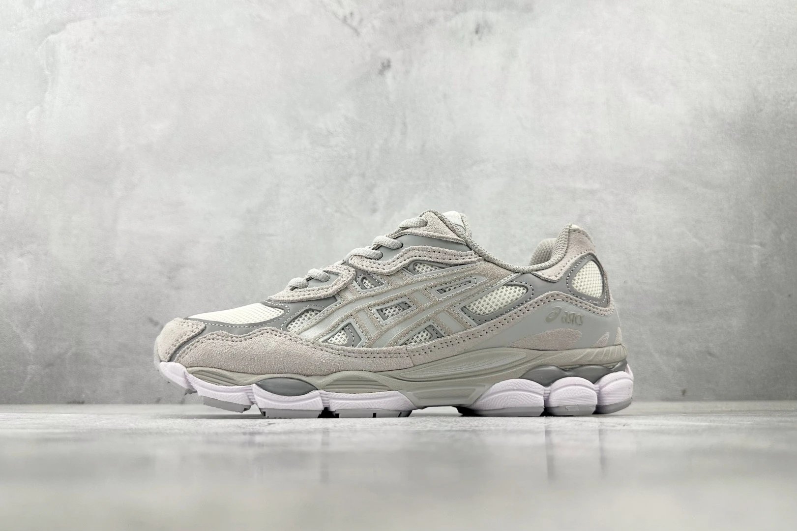 1203A663101 GREYWHITE gray white