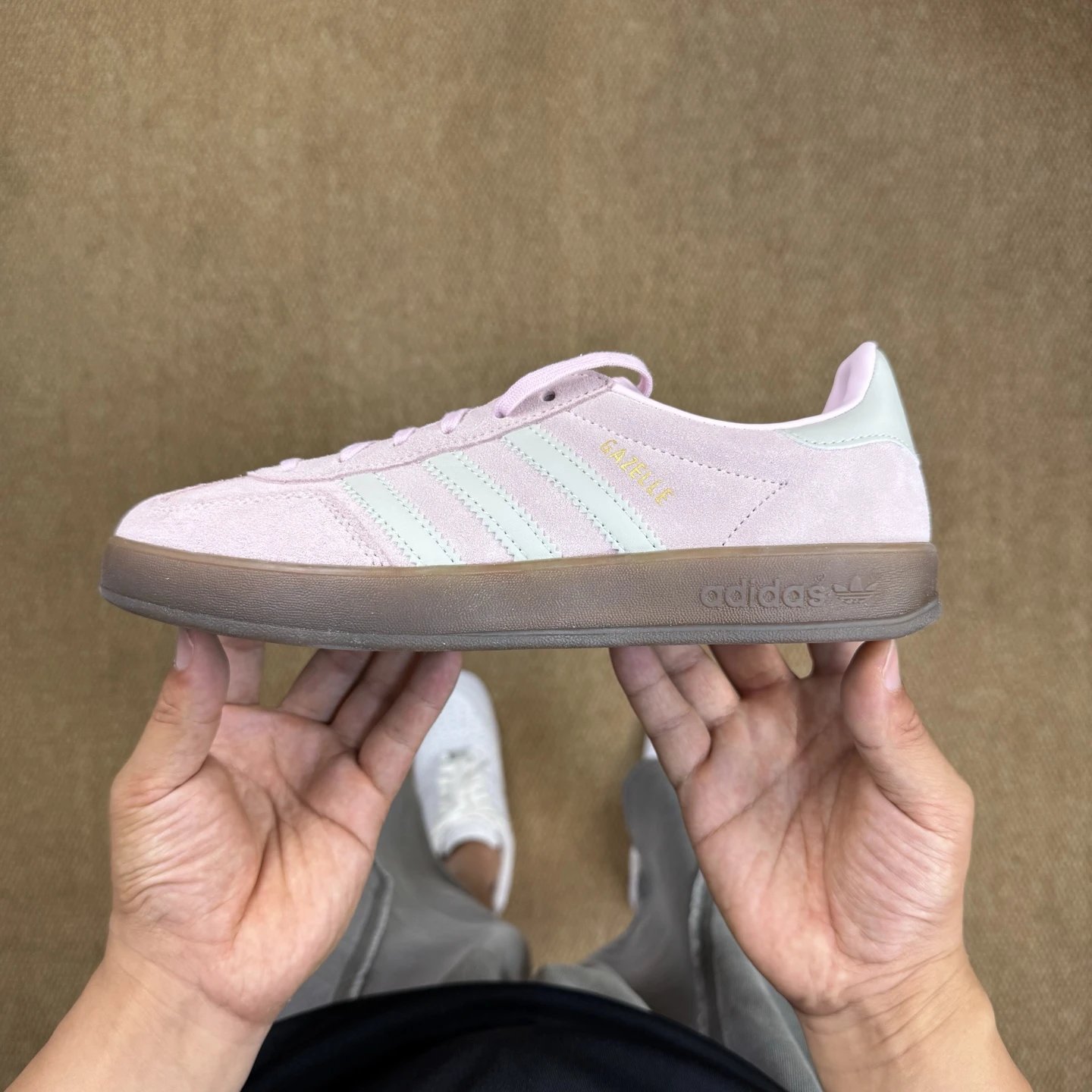 JI2716 Pink White