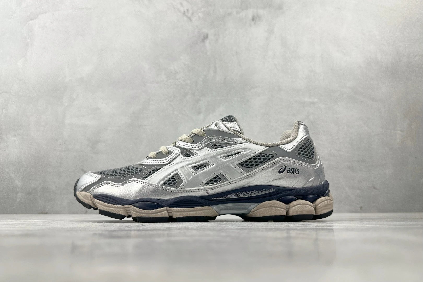 1203A581-020 PURESILVERMIDNIGHT Silver