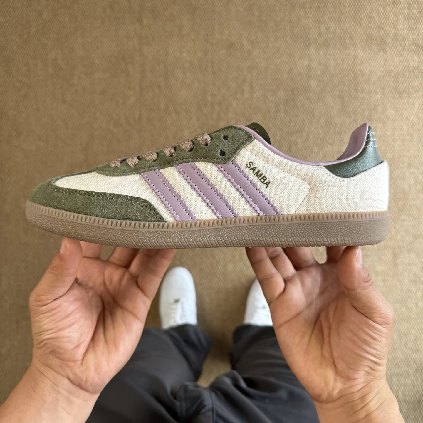 JP5675 Green White Purple