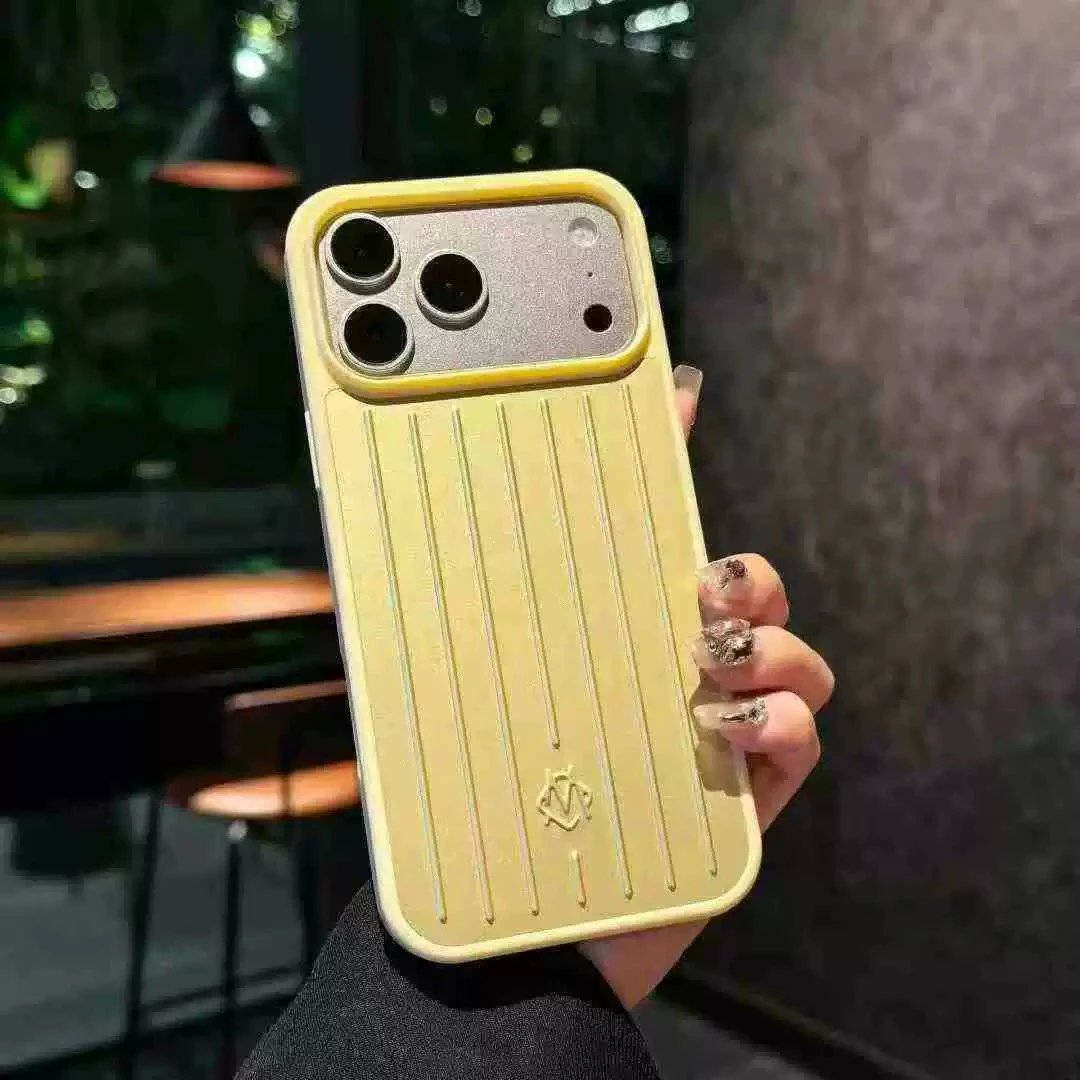 Lemon Yellow - with packaging