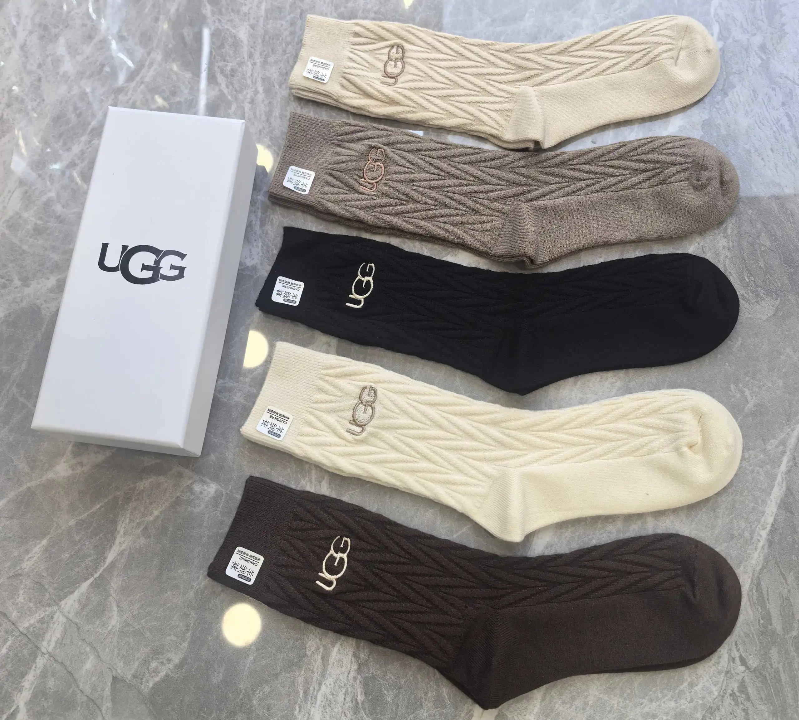UGG Cable Knit Socks - 5/6