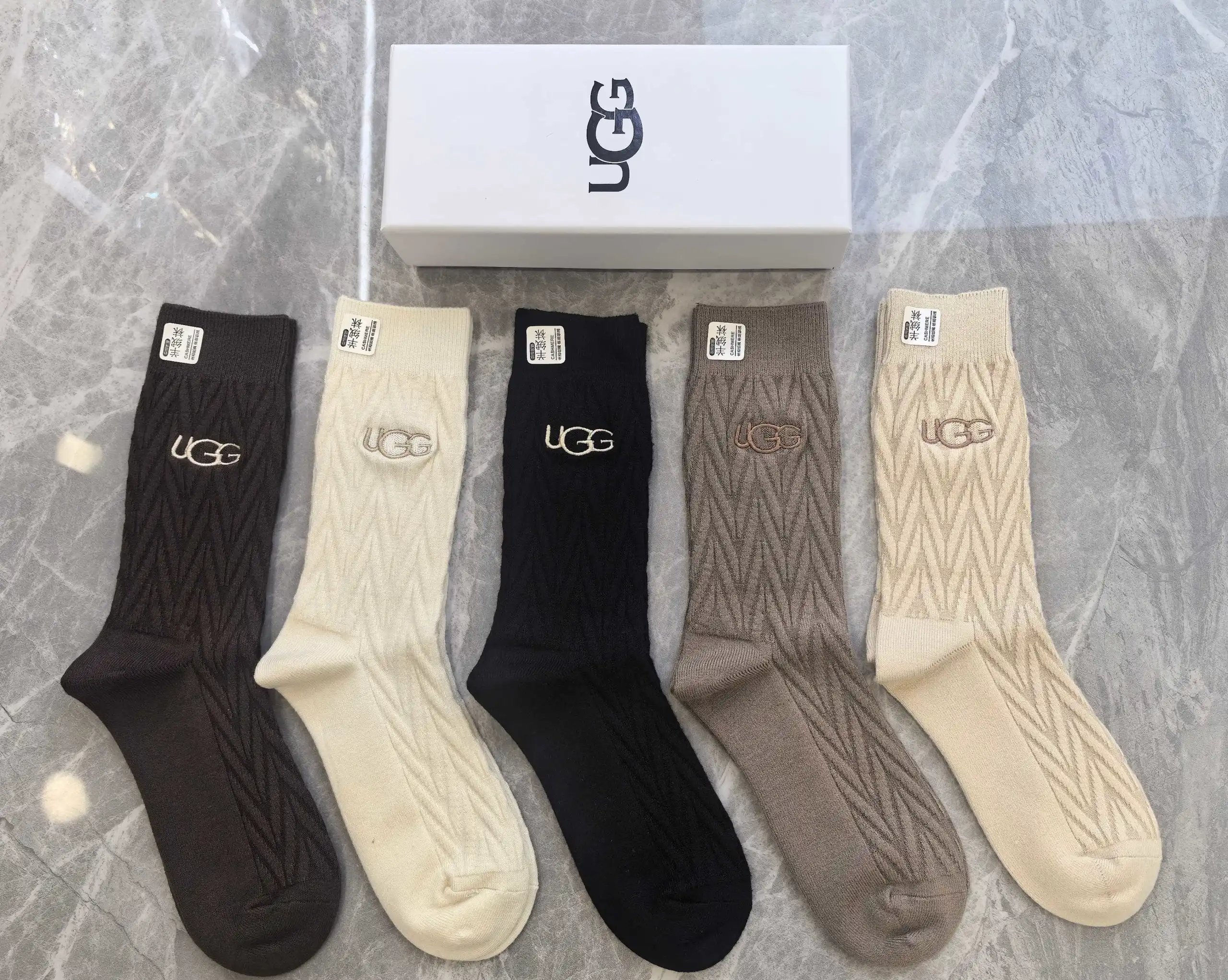 UGG Cable Knit Socks - 2/6