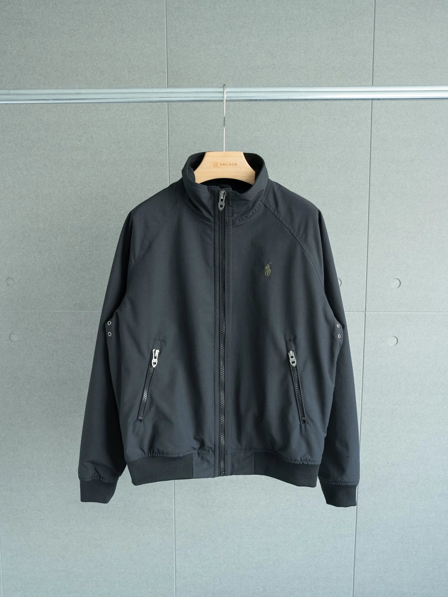 Black black SKU image
