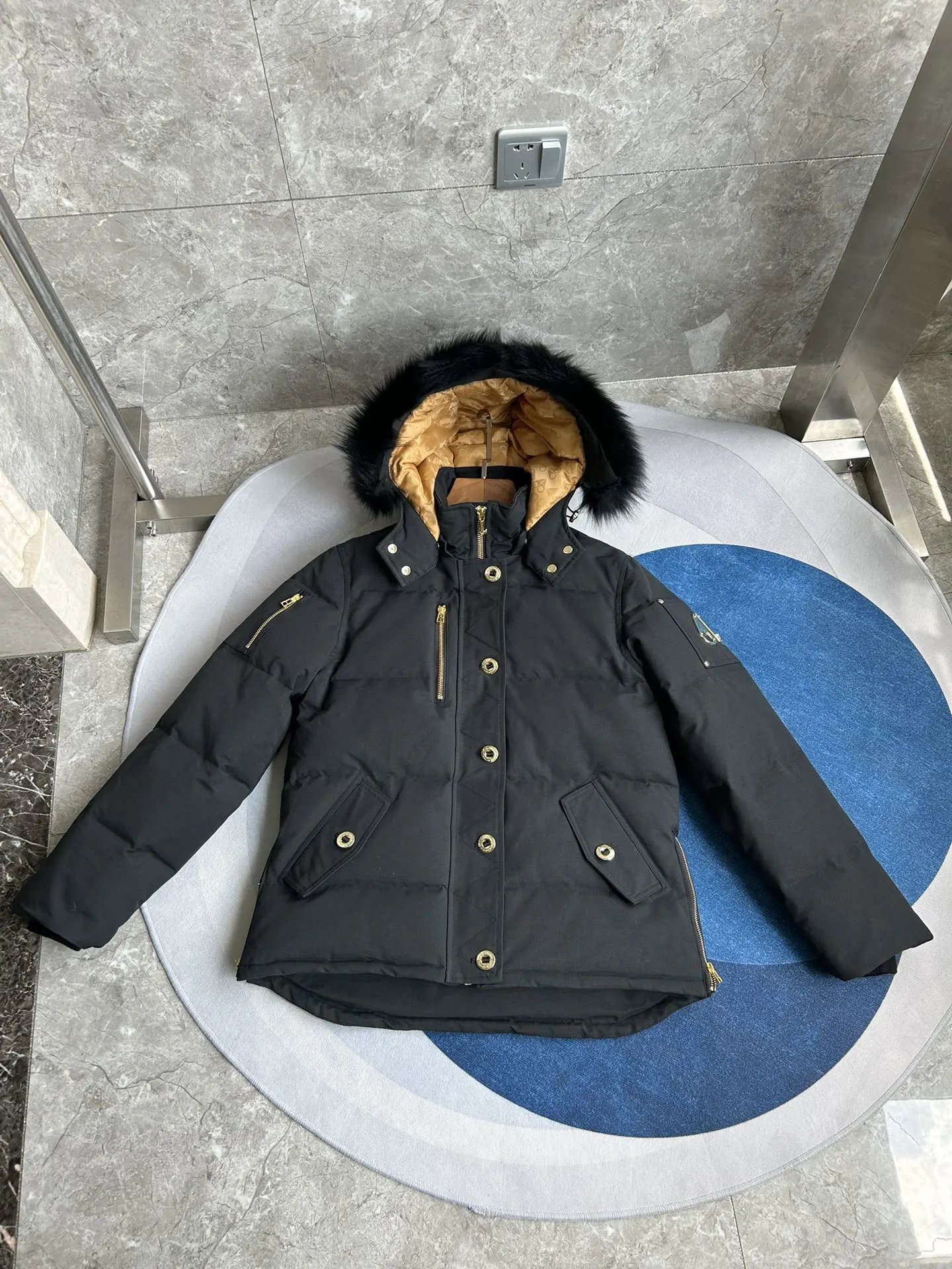 082864 suya羽绒服