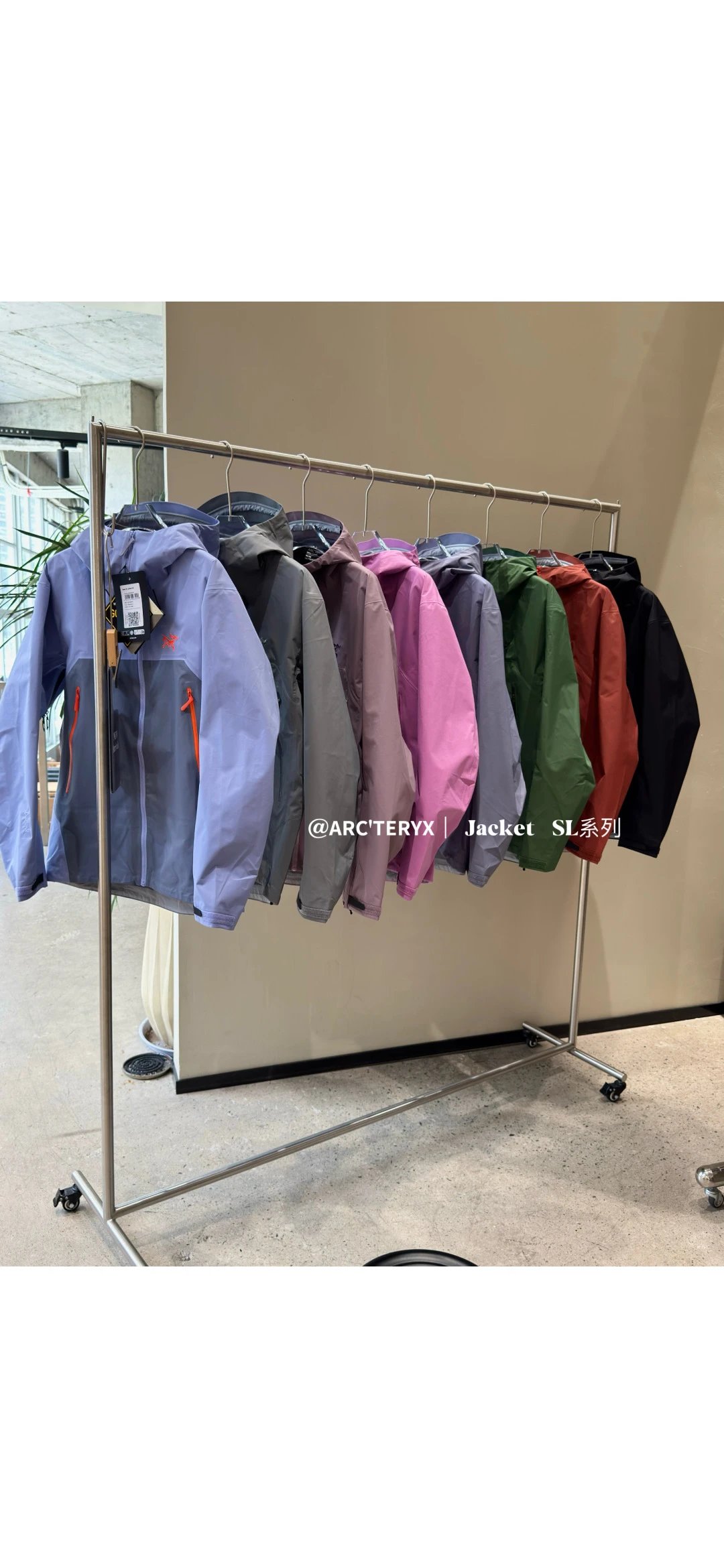 Arc'teryx Alpha SL Outdoor Shell Jacket-011374