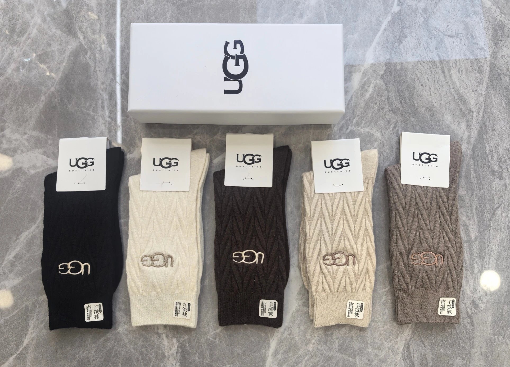 UGG Cable Knit Socks - 6/6