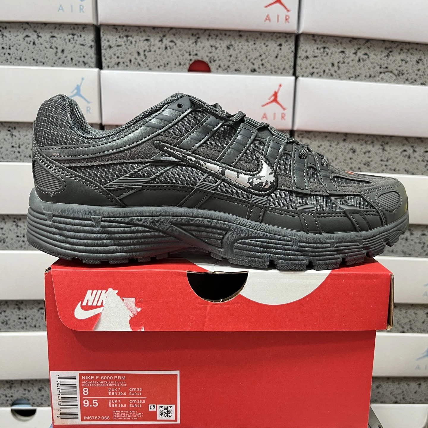 IM6767-068 gray white 36-47.5