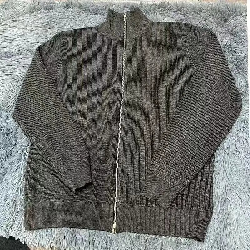 Zip Dark Gray