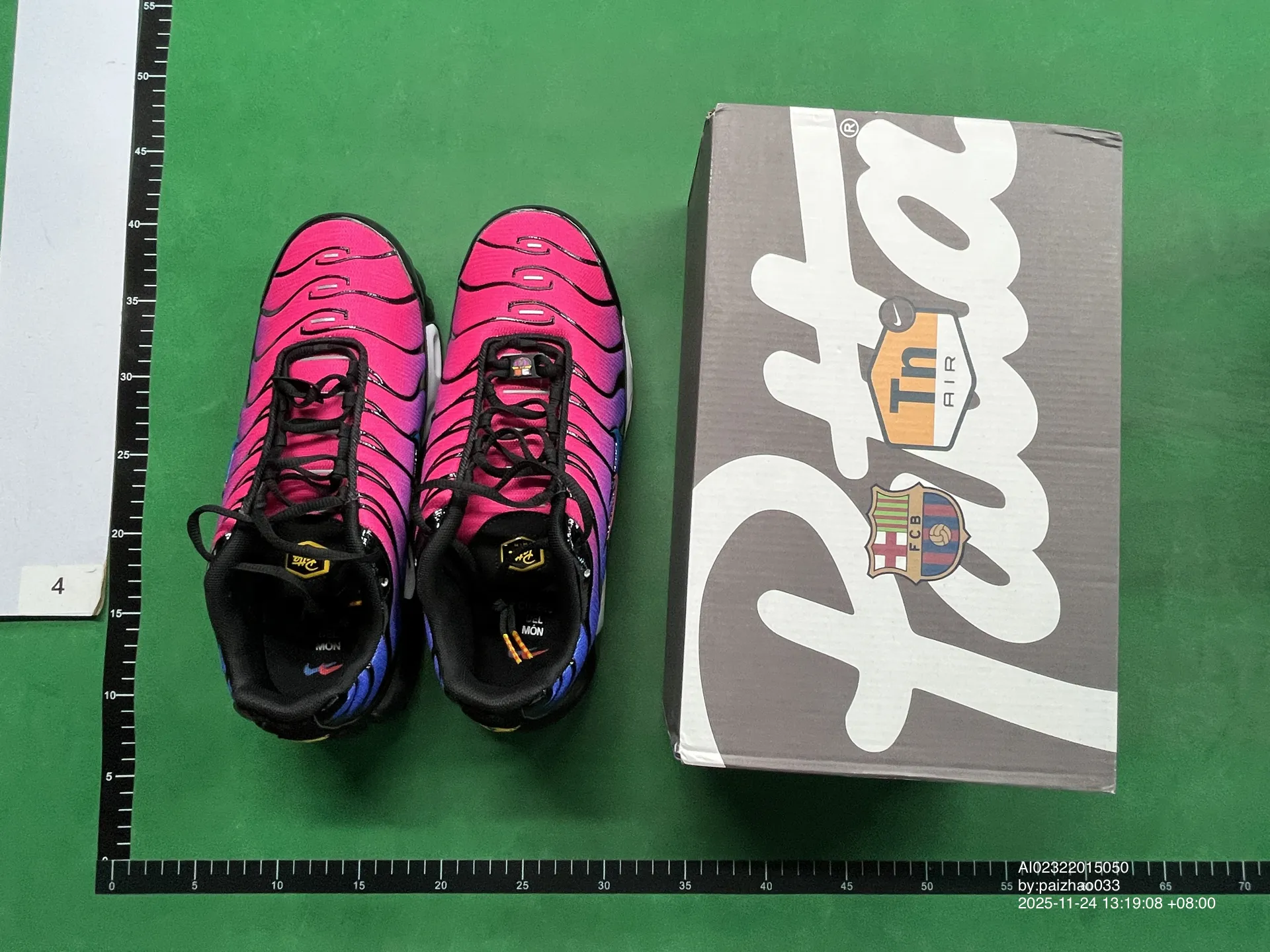 Nike Air Max Plus White Navy Red Sneakers - 15