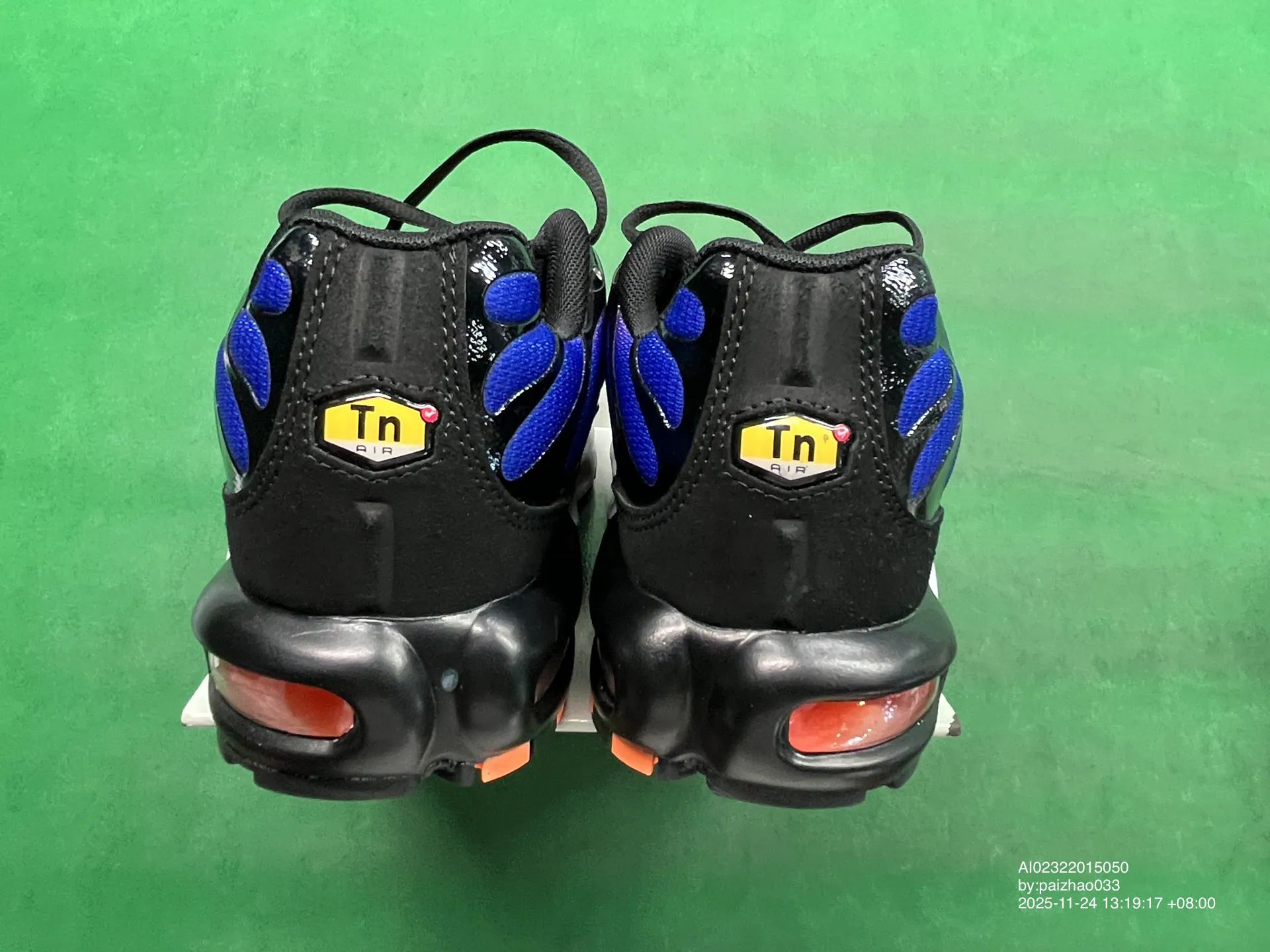 Nike Air Max Plus White Navy Red Sneakers - 14