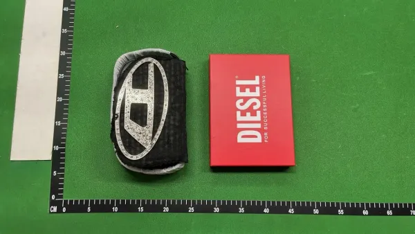 Diesel D-Logo Black Leather Wallet and Belt Set - 13