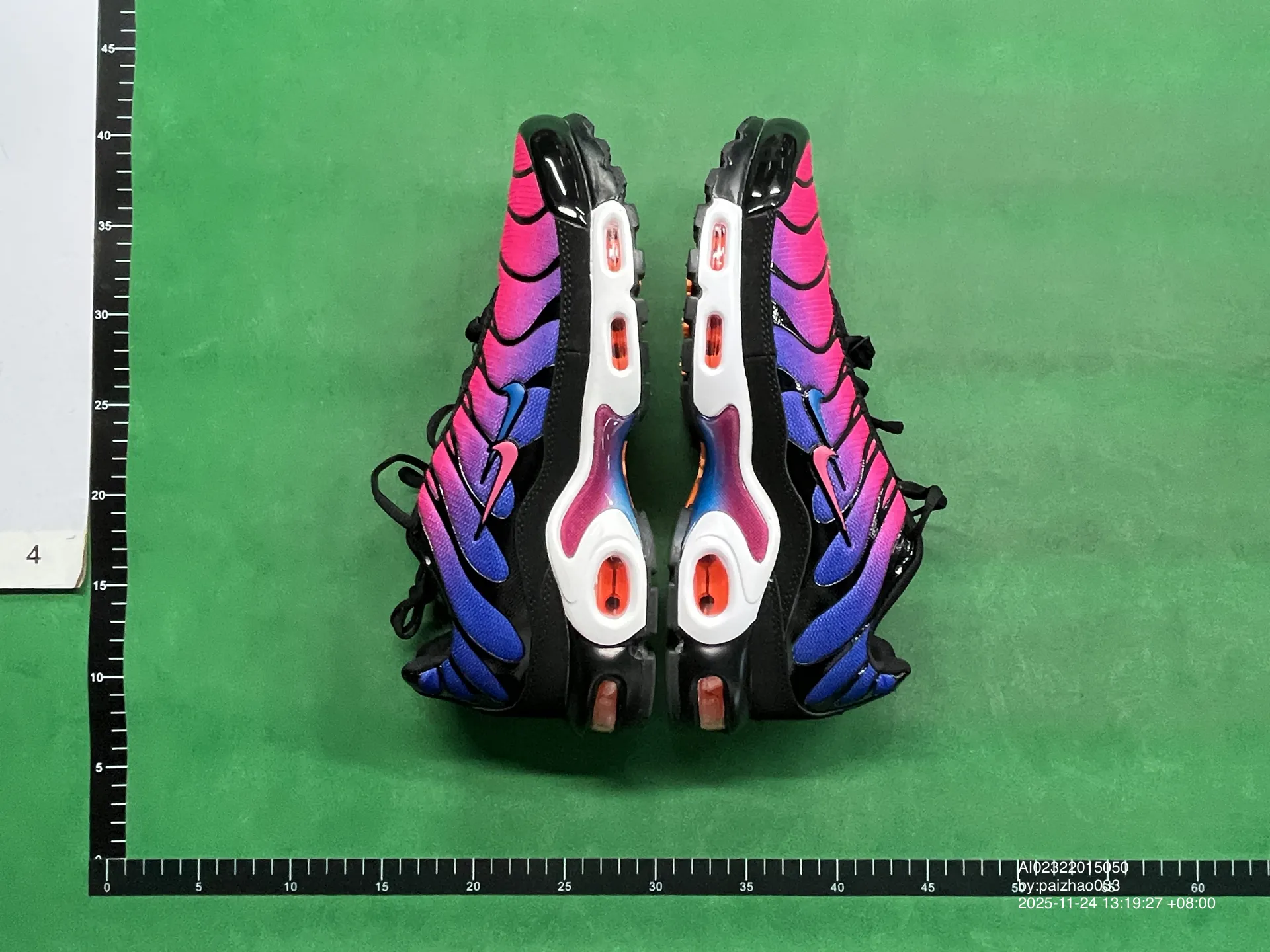 Nike Air Max Plus White Navy Red Sneakers - 12