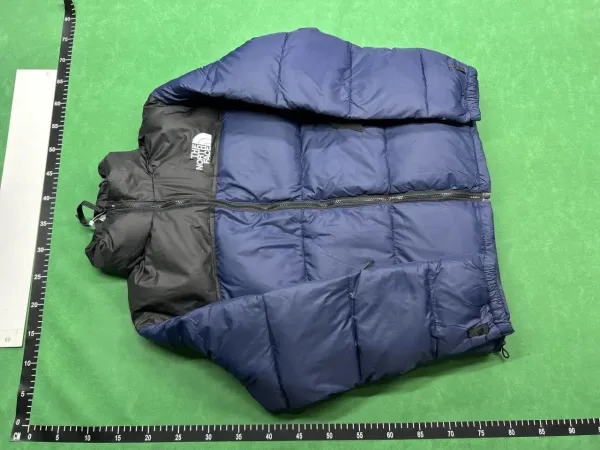 Design Color-Block Puffer Jacket White/Black Down-Jacket - 10