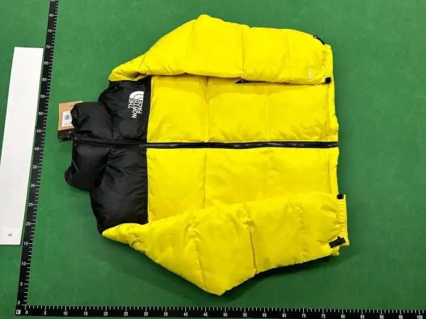 Design Color-Block Puffer Jacket White/Black Down-Jacket - 13