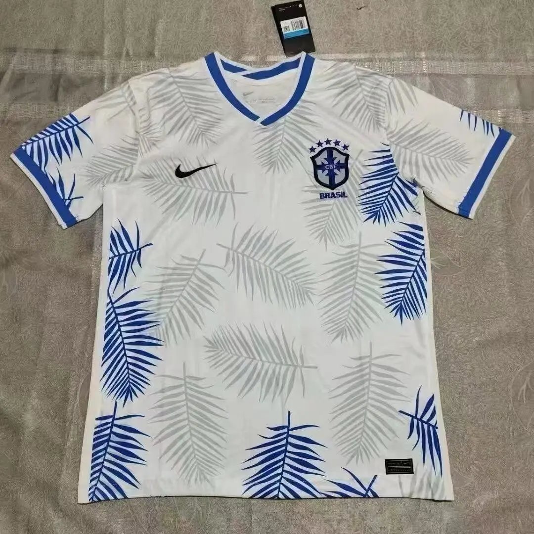 Brazil leaf