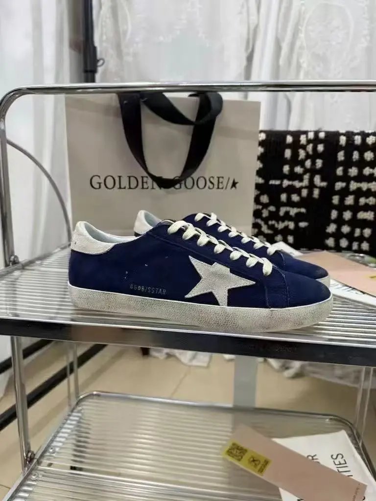Blue with White Stars and White Tail, Flocked Stars