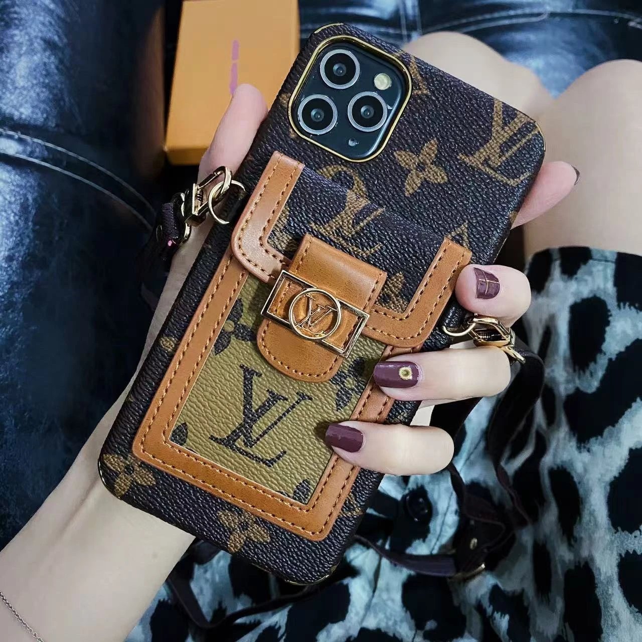 Louis Vuitton Phone Cases Patterned Case Collection — 2 Crossbody presbyflower-brown black