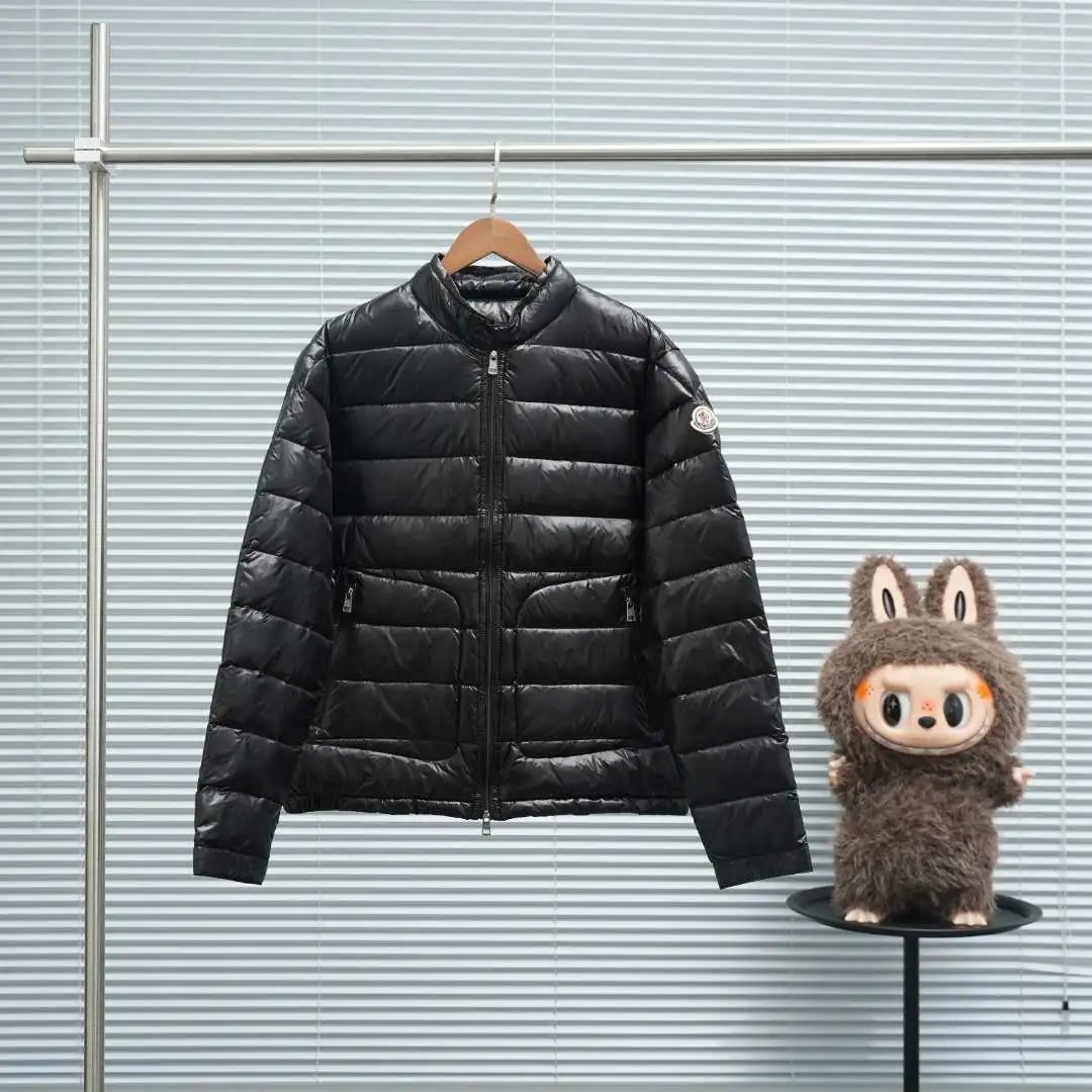 M0NCIe FW23 Black