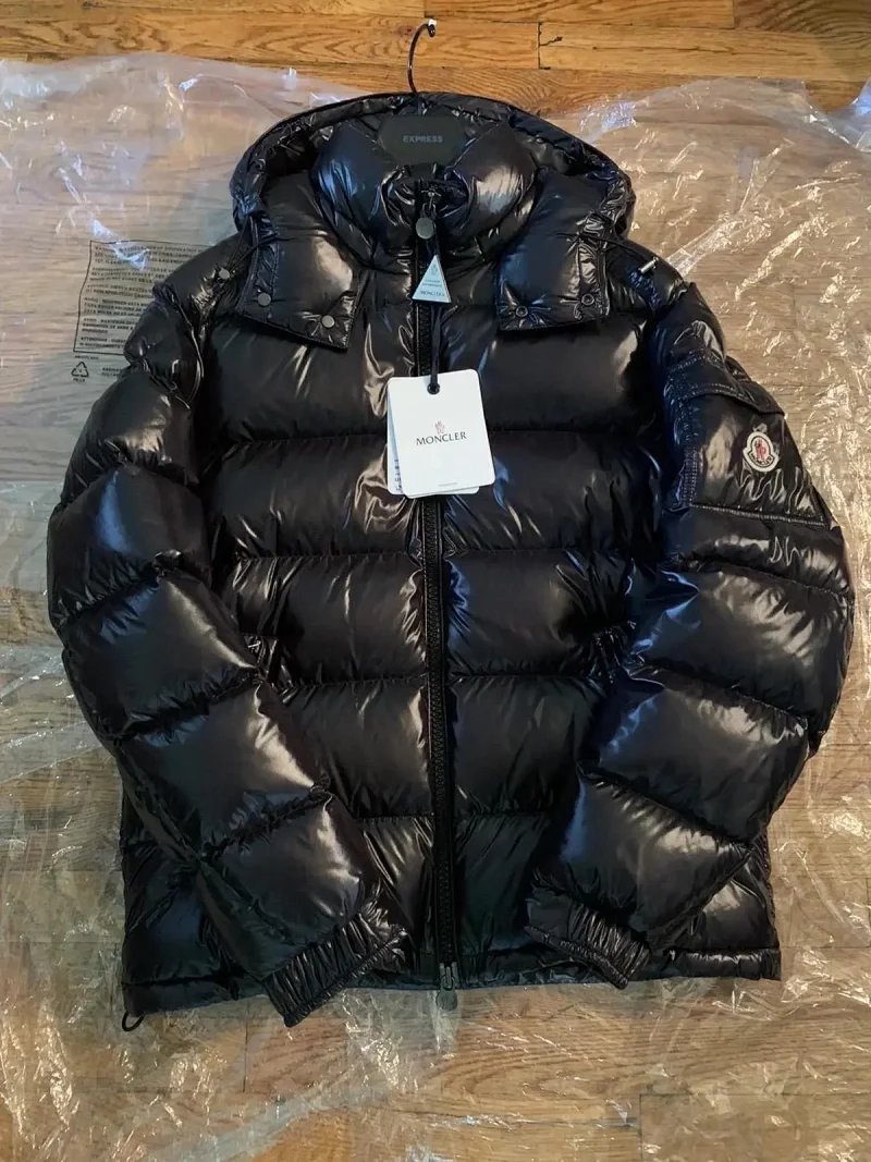 Moncler Down Jackets Quilted puffer — new1