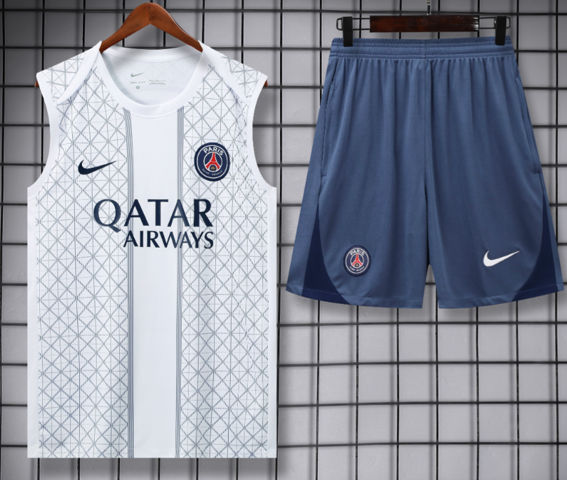 25-26 Paris Saint-Germain Short Training