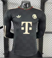 25-26 Player Bayern München Third