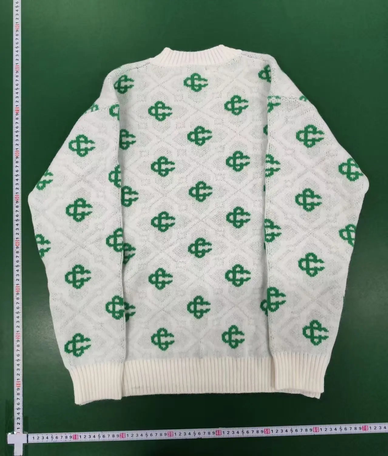 Sweater 37