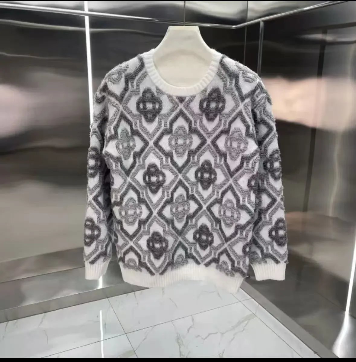 Sweater 5