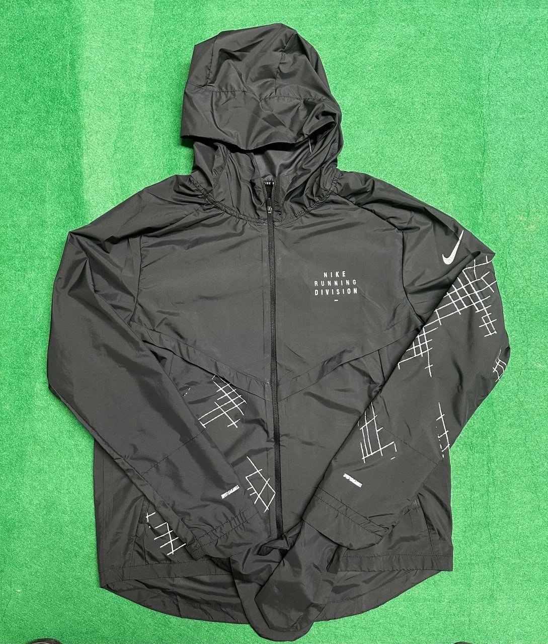 Running coat black (in stock)