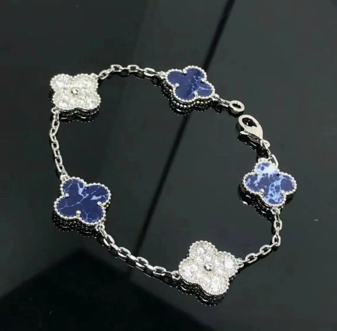 Design Louis Vuitton Monogram Flower Bracelet Gold Crystal Bracelet Jewelry - 6