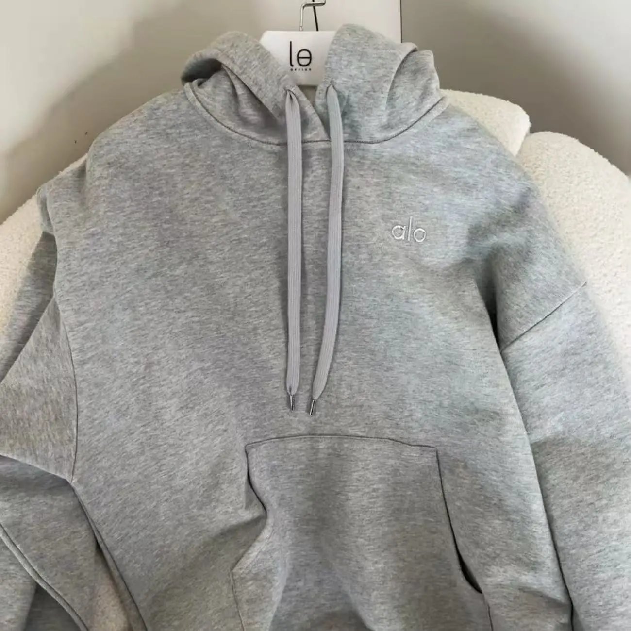 Alo Yoga Hoodies & Sweatshirts Zip-Up Hooded Sweatshirt — Light gray hoodie