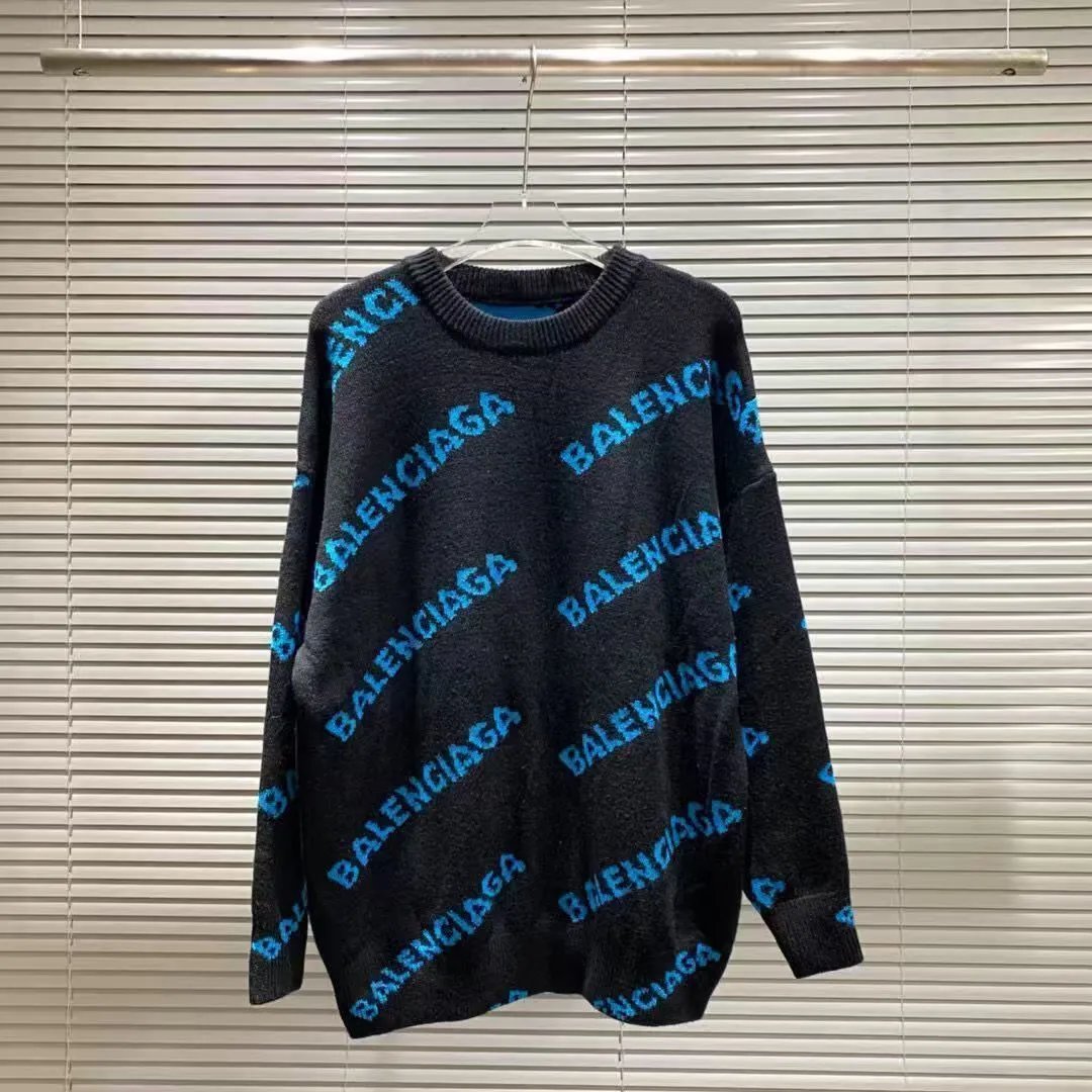 Balenciaga Knitwear Logo-print crewneck sweater — J-17