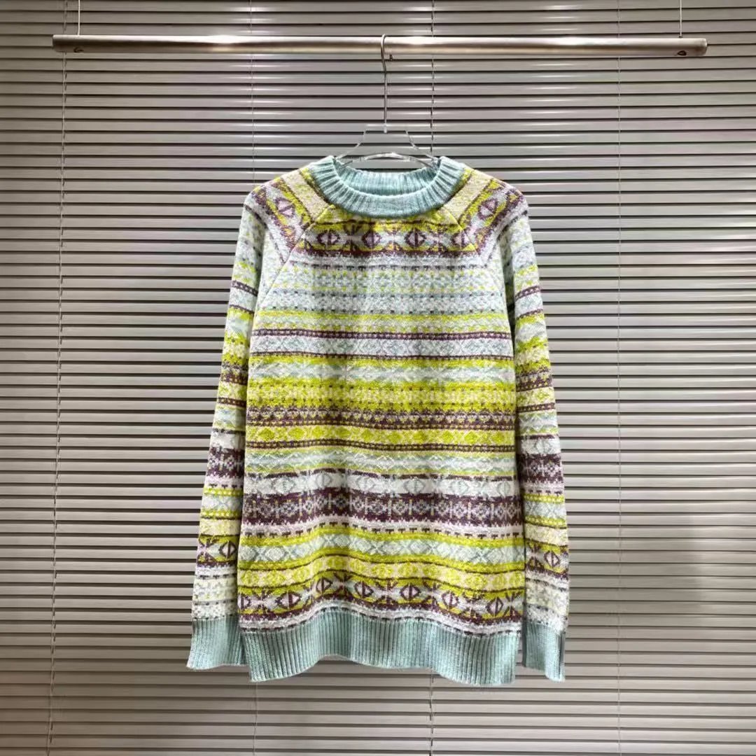 Balenciaga Knitwear Logo-print crewneck sweater — J-6