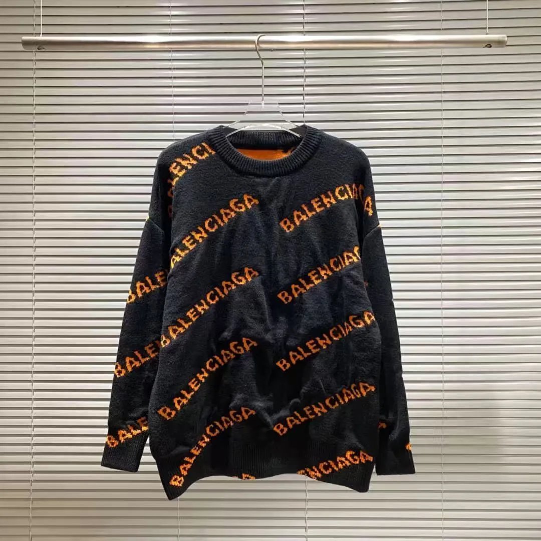 Balenciaga Knitwear Logo-print crewneck sweater — J-26