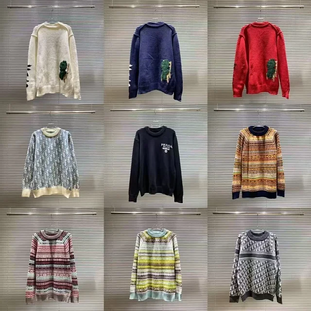 Balenciaga Knitwear Logo-print crewneck sweater product detail image 2