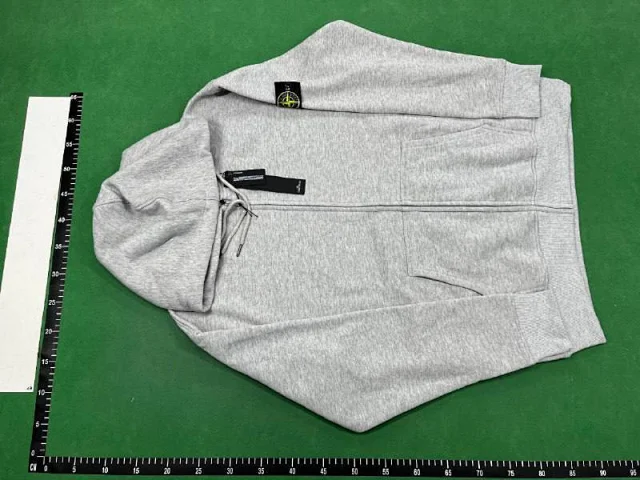 C.P. Company Hoodies & Sweatshirts Goggle-Lens Hood Full-Zip product detail image 10