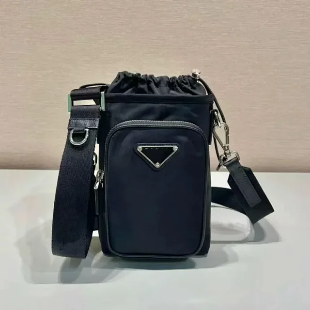 Burberry Crossbody Bags Logo Strap Bag product detail image 13