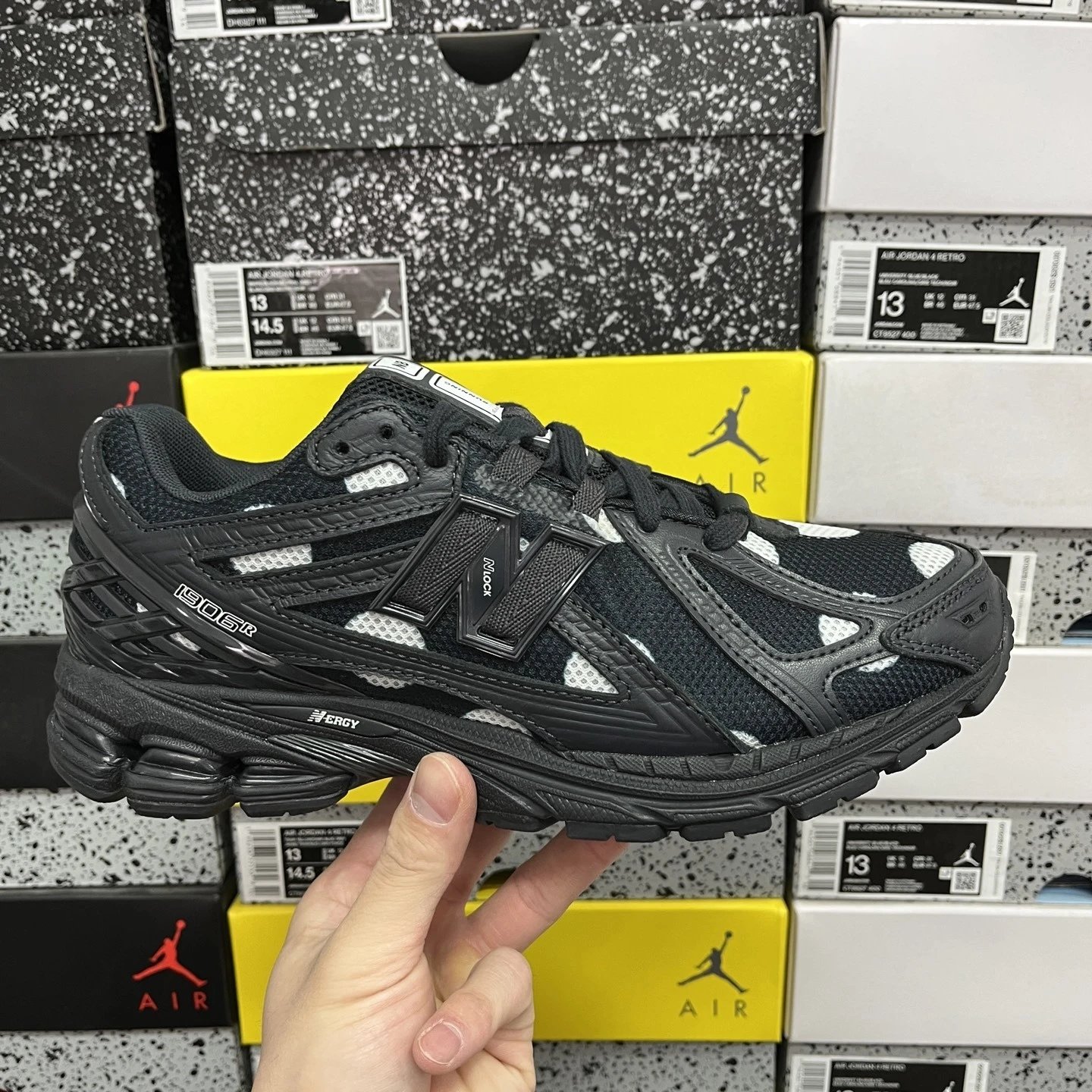 SK01-03300