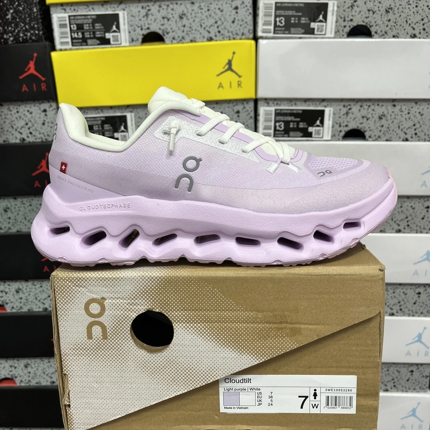 SK01-03824