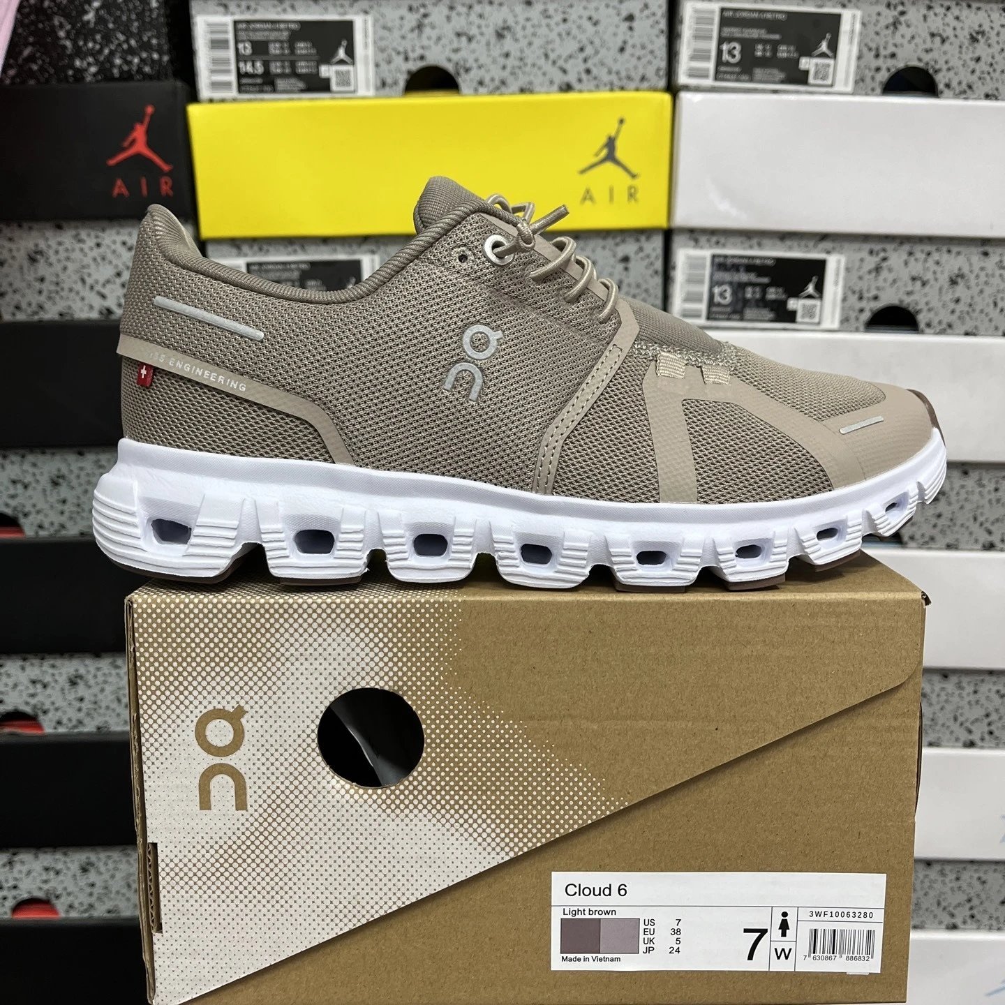 SK01-03818