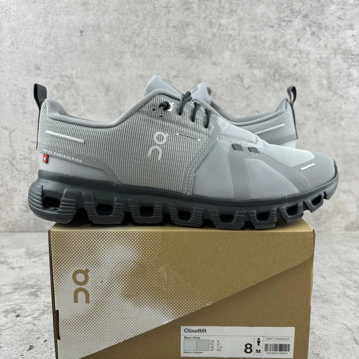 SK01-03810