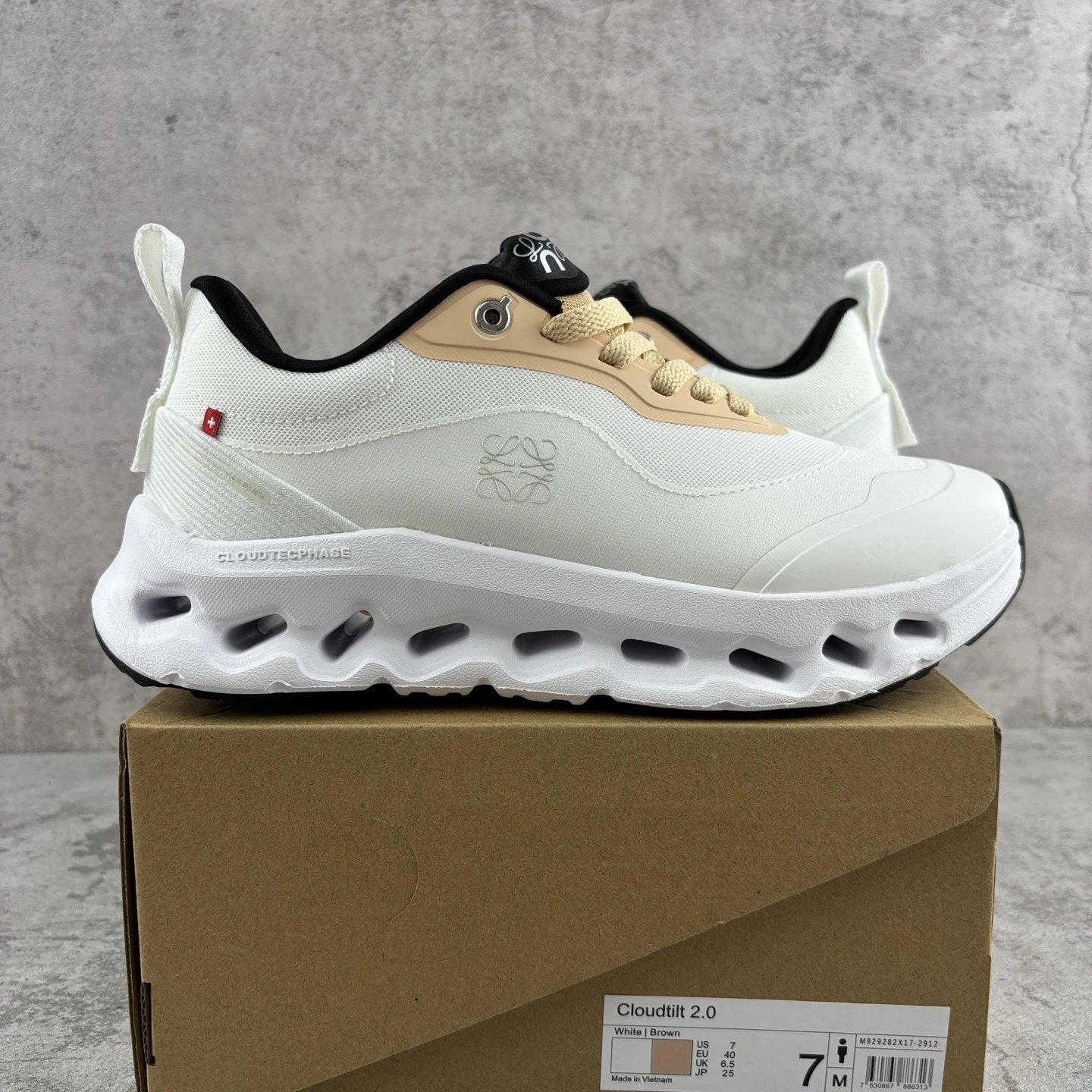 SK01-03825